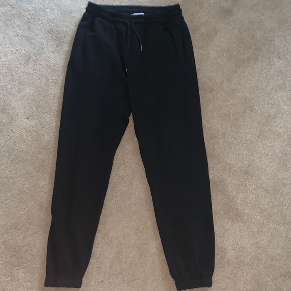 black sweatpants